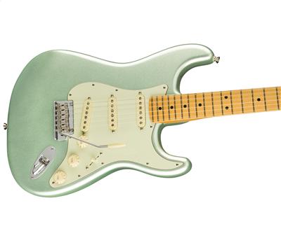 Fender American Professional II Stratocaster Maple Fingerboard Mystic Surf Green4