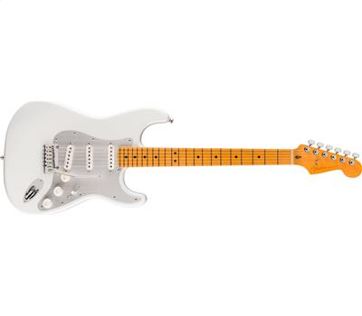 Fender American Ultra II Stratocaster® Maple Fingerboard Avalanche1