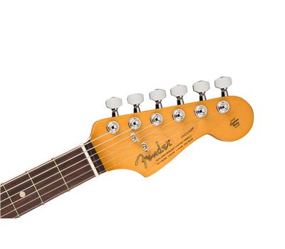 Fender Kurt Cobain Jaguar® Rosewood Fingerboard 3-Color Sunburst4