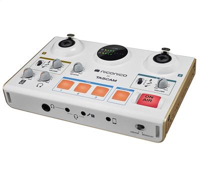 TASCAM MiNiSTUDIO Creator US-42 - Audio Interface for pe1